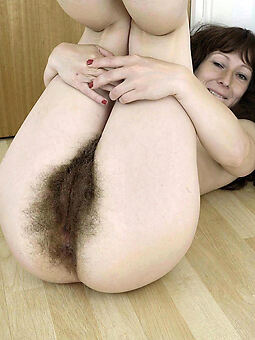 hairy hatless ass Bohemian porn pics