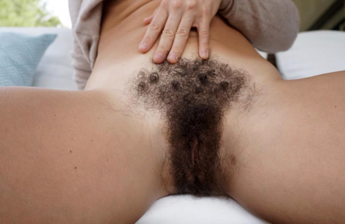naked hairy tree fruit free porn pics