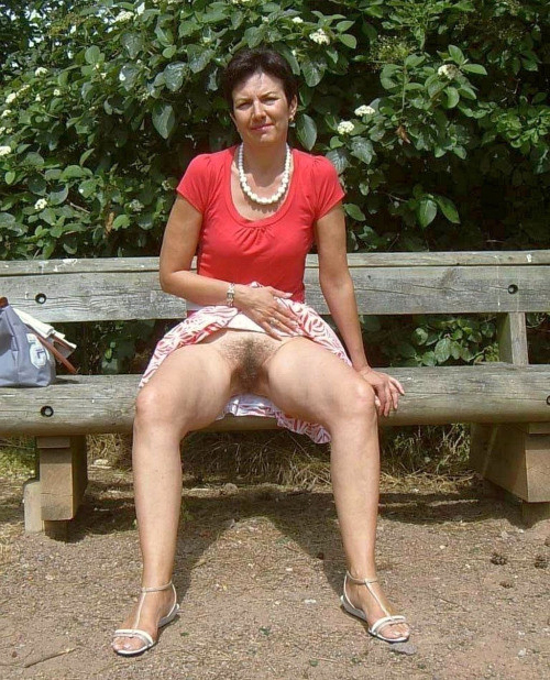 Victorian cunt upskirts free porn pics